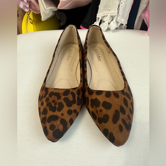 Bella Marie Leopard Suede Pointed Ballet Flats Size 7 - Picture 2 of 6